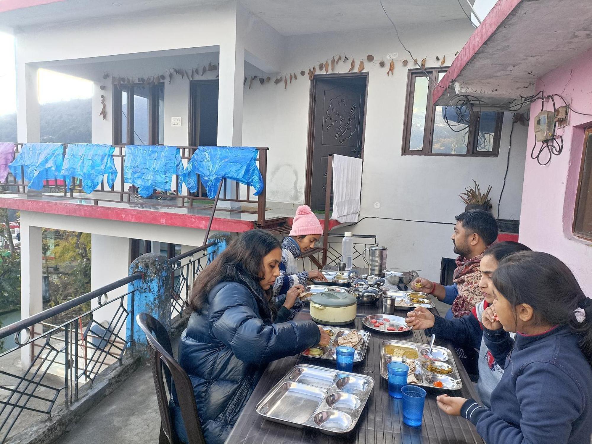 Mayur Homestay Ukhimath Bagian luar foto